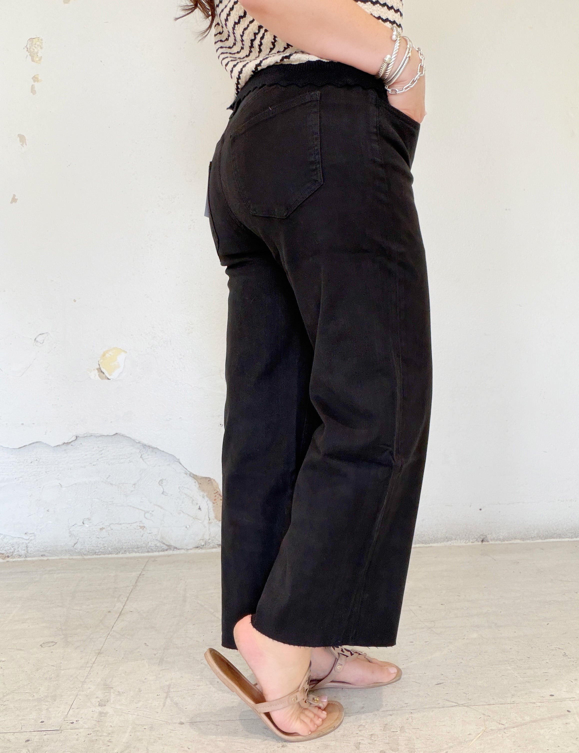 Olivia Black Wide Leg Crop Jean by Vervet