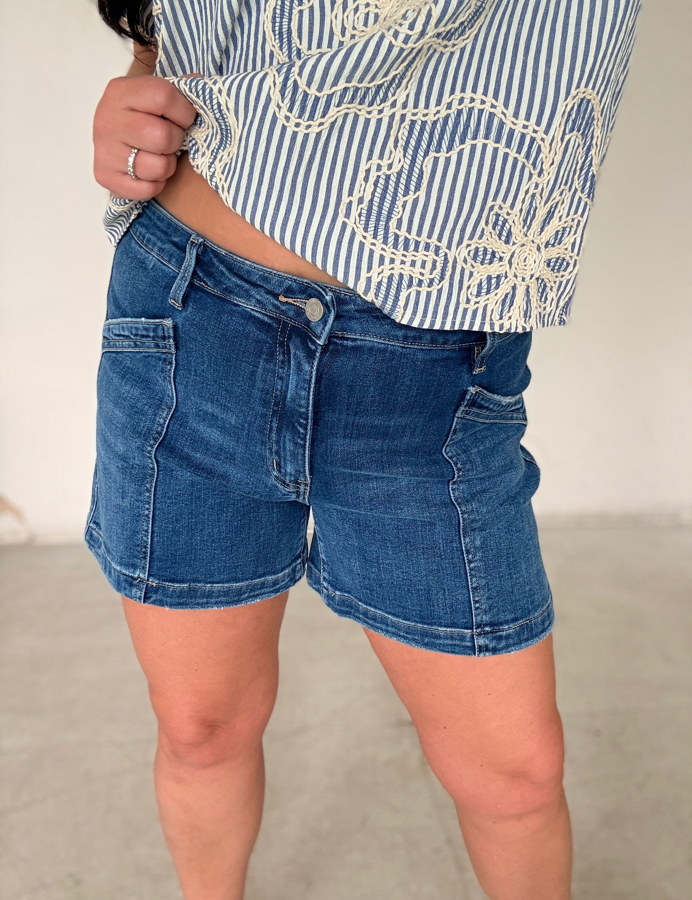 Vervet Rebecca Shorts